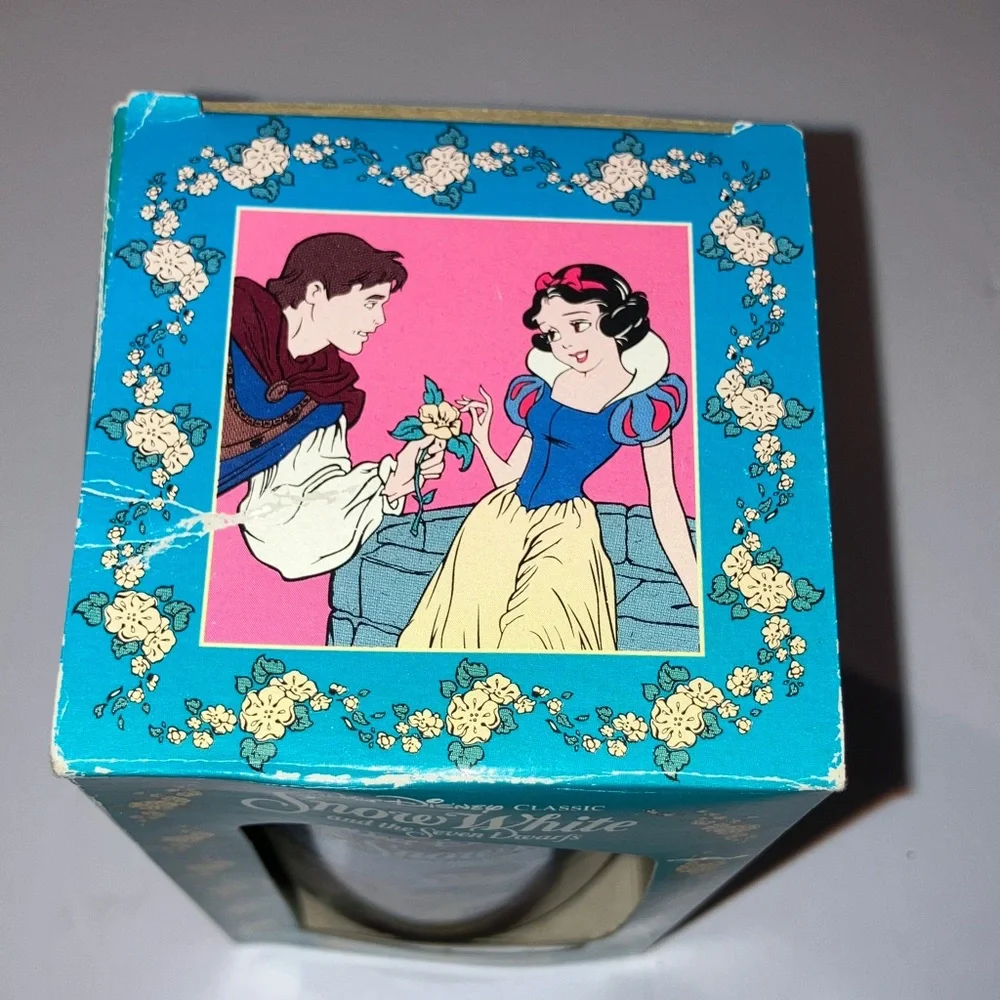 Vintage‎ Snow White Collector Series Cup from Burger King